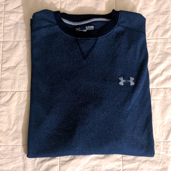 Under Armour Other - Under Armour athletic long sleeve shirt